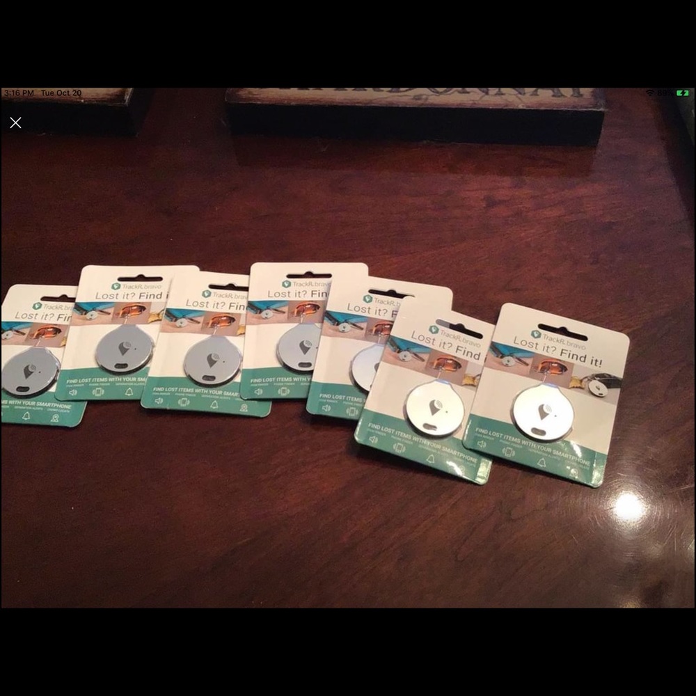 💥TrackR electronics/ phone tracker